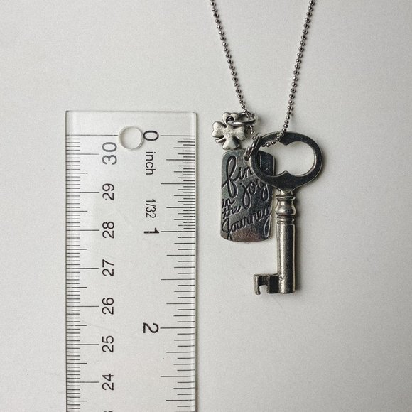 Origami Owl Find Joy in the Journey Quote Key Clover Silver Charm Chain Necklace - Picture 12 of 12